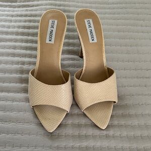 Steve Madden Beige Textured Heels